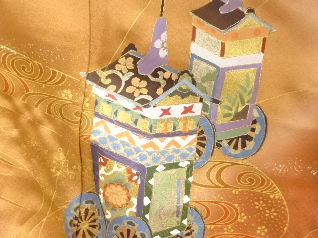  鉾車模様訪問着